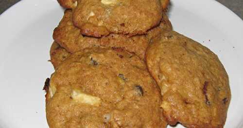 BISCUITS POMMES, MÉLASSE ET RAISINS