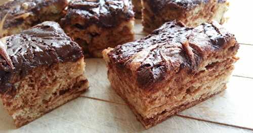 BLONDIES À LA BANANE, MARBRÉS AU CHOCOLAT