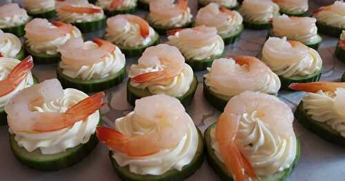 CANAPÉS CONCOMBRE ET CREVETTES