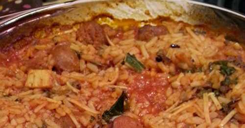 CASSEROLE DE RIZ ET MERGUEZ