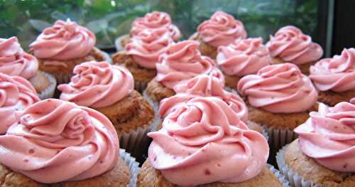 CUPCAKE AUX FRAMBOISES ET AU LAIT DE COCO