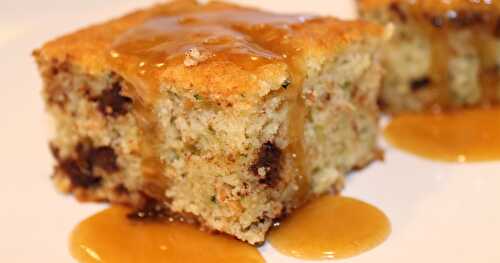 GÂTEAU AUX ZUCCHINIS ET CHOCOLAT SAUCE CARAMEL