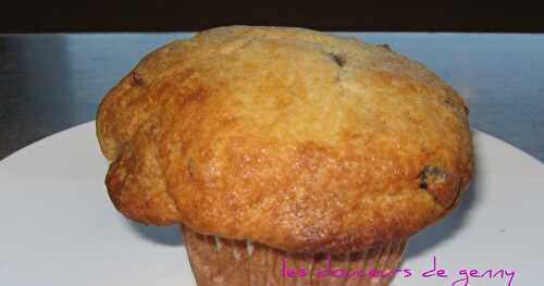 MUFFINS AUX FRUITS CONFITS ET RHUM