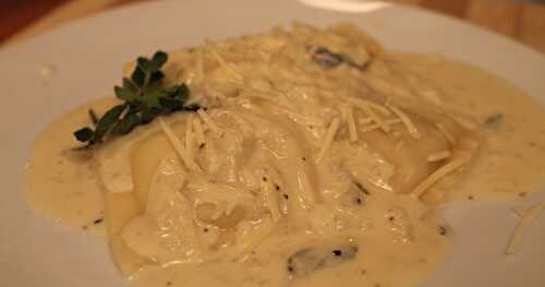 RAVIOLIS AU HOMARD, INFUSION À LA CRÈME ET ORIGAN