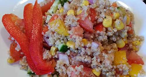 SALADE DE QUINOA ET TOMATES ET MAÏS