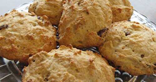 SCONES AUX DATTES ET AUX NOIX