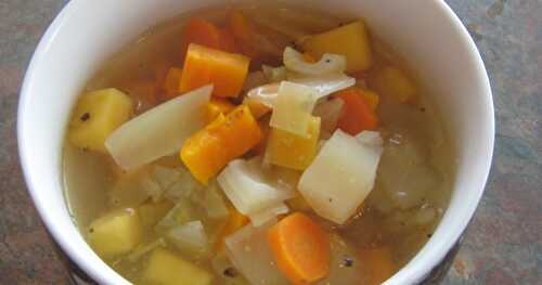 SOUPE AUX LÉGUMES ET PATATES DOUCES