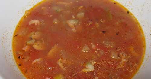 SOUPE AUX PALOURDE ET TOMATES