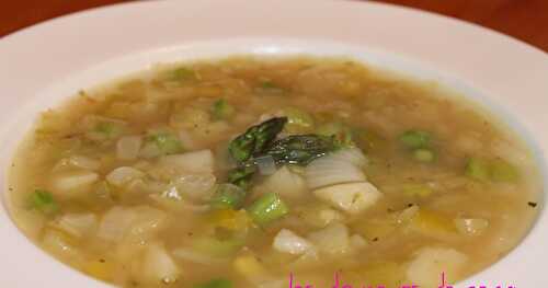 SOUPE AUX POIREAUX ET ASPERGES