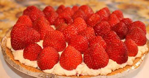 TARTE AU FROMAGE, VANILLE ET FRAISES