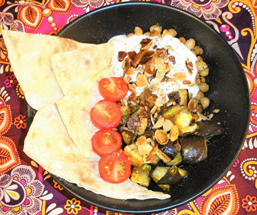 Fatteh d’aubergine {Pois chiches & aubergine à la libanaise}