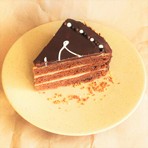 Layer cake d’anniversaire (ou pas)  {Poire, amande & chocolat}