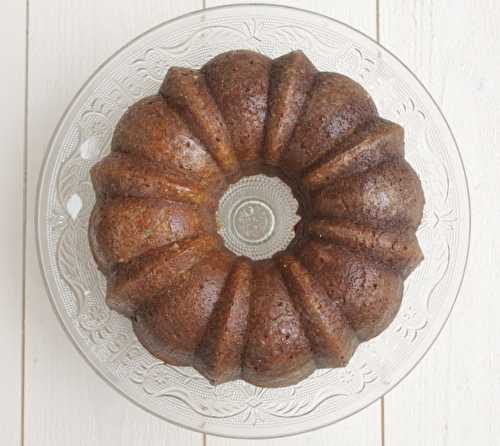 Bundt cake très citron et graines de pavot