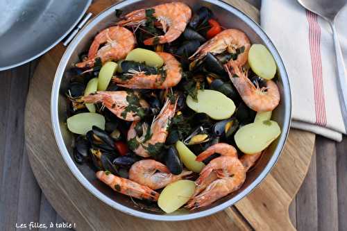 Cataplana de lotte et fruits de mer