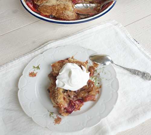 Cobbler fraises rhubarbe