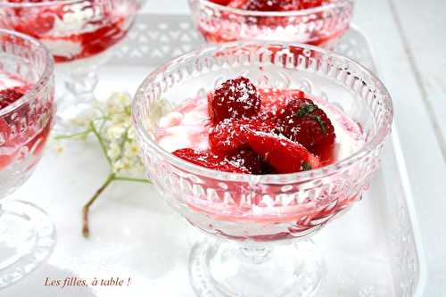 Coupes légères fraises framboises