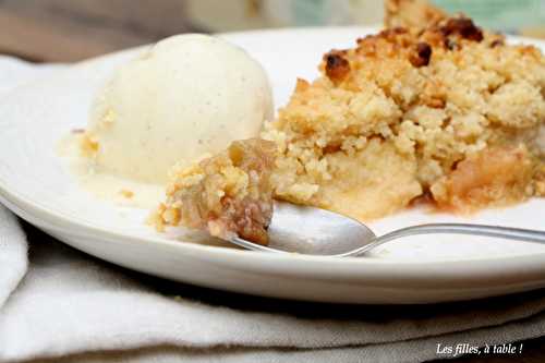 Crumble pommes rhubarbe