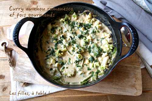 Curry au chou romanesco et pois gourmands