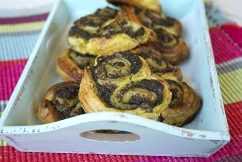 Feuilletés au pesto de fanes de carottes