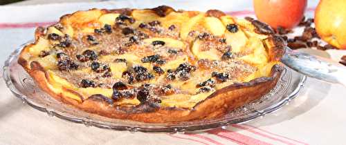 Flamusse aux pommes et aux raisins secs