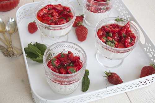 Panna cotta noix de coco et fraises