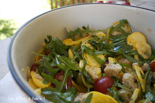 Salade de courgettes, tomates et roquette