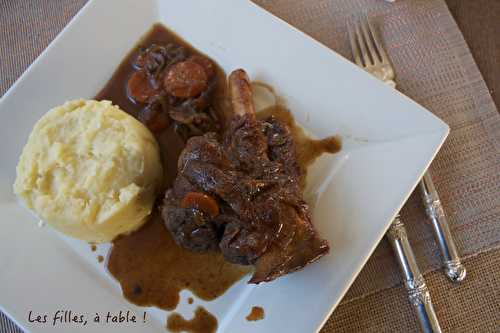 Souris d’agneau confite au cidre et aux épices