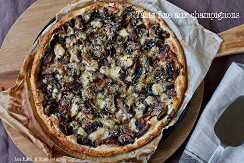 Tarte fine aux champignons et bleu basque