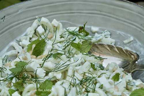 Salade de fenouil et feta, sauce au yaourt grec