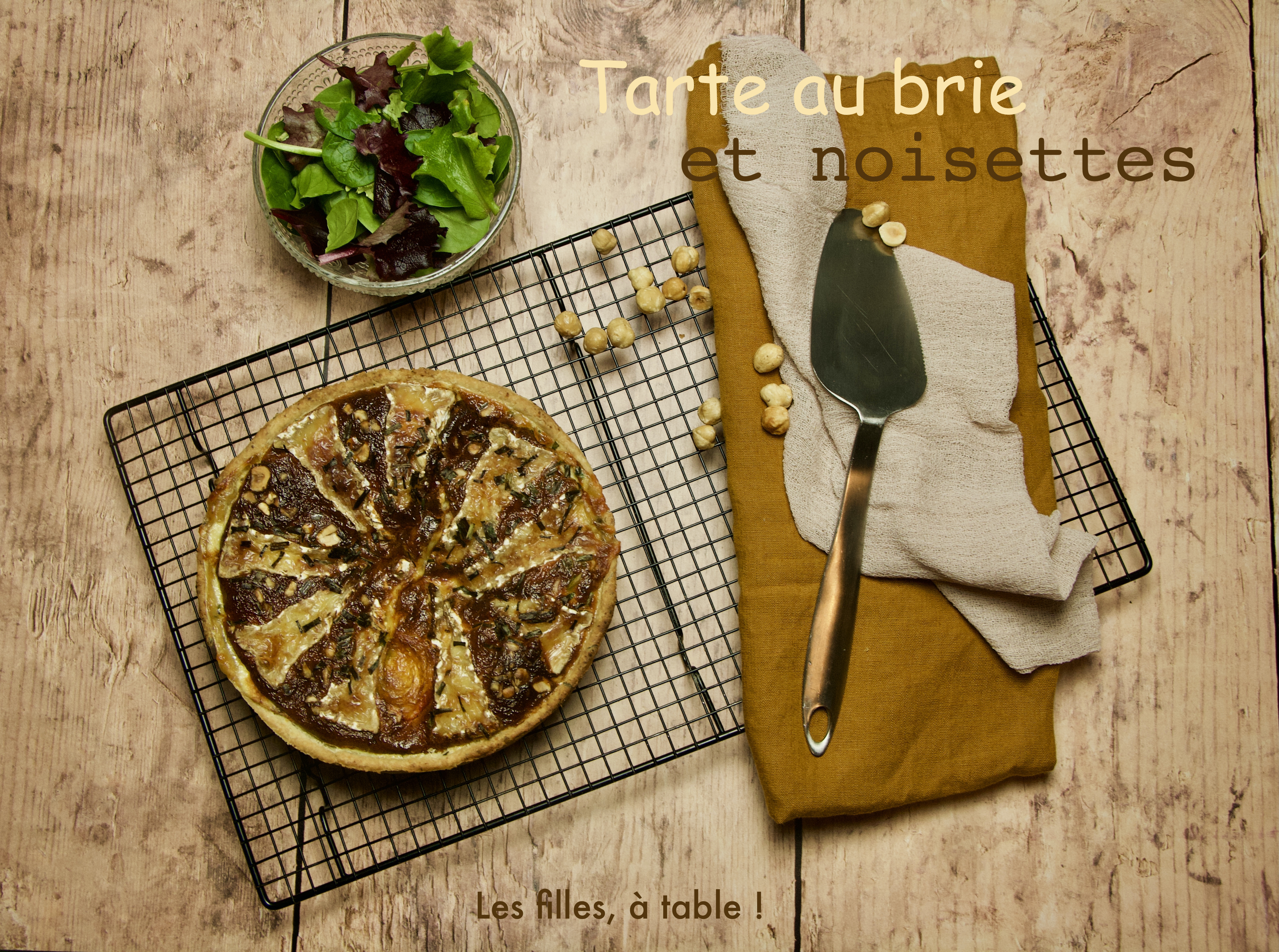 Tarte au brie et noisettes