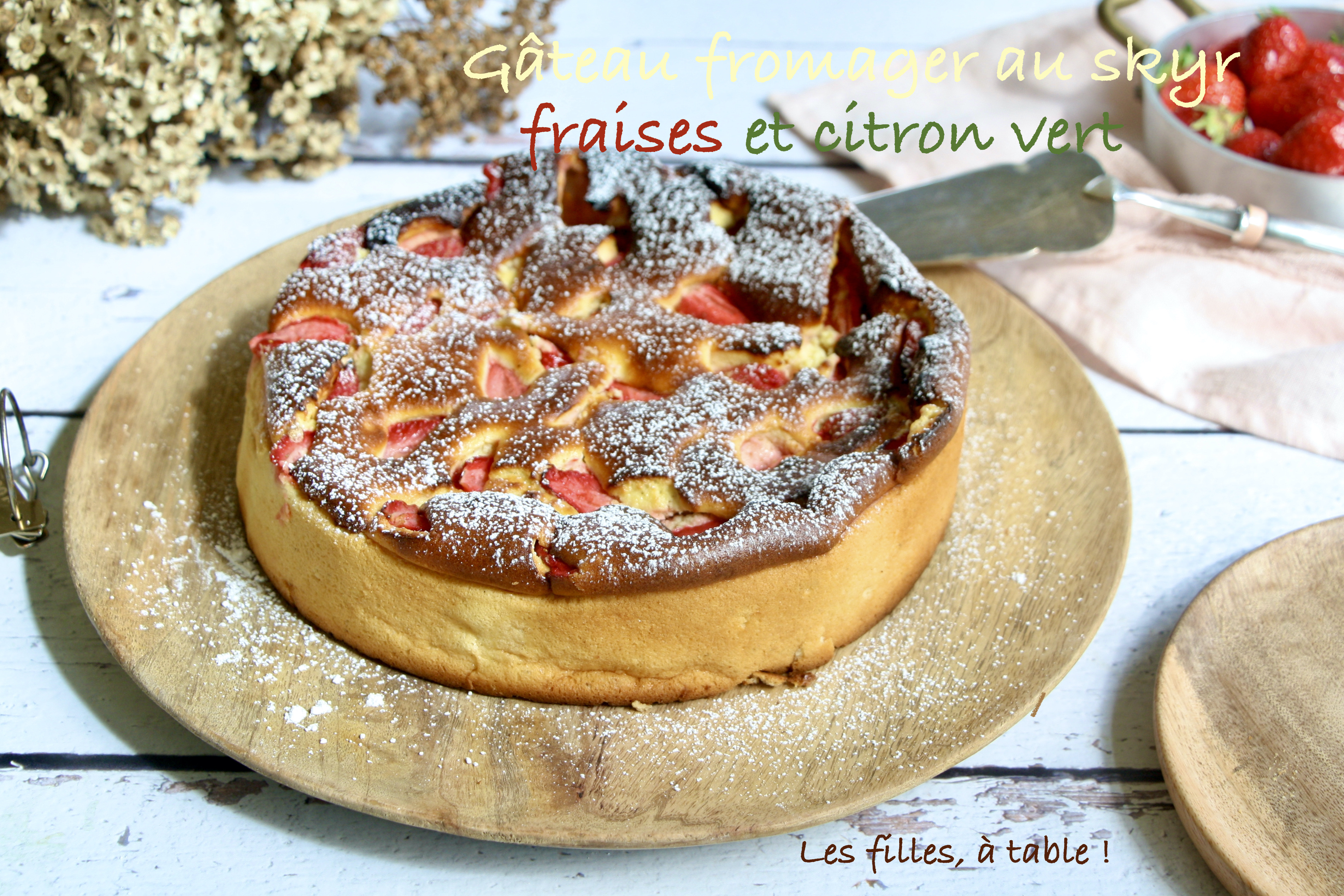 Gâteau fromager au skyr, fraises et citron vert