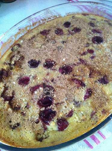 Clafoutis aux cerises gratiné au sucre Muscovado .