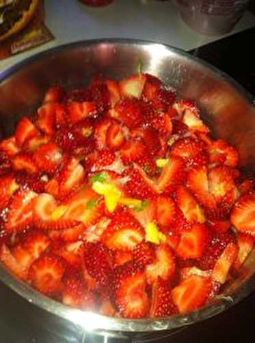 Confiture maison fraises citron-citron vert