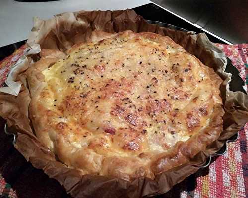 Les Délices de Clément ( sa quiche aux morceaux de lards , morceaux de jambon emmental poivre noir ) mais surtout avec beaucoup d'amour .