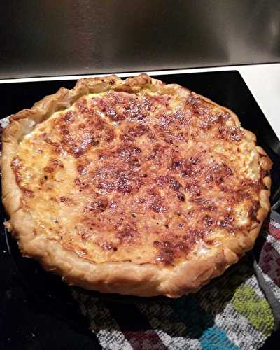 Les Délices de Clément : Sa quiche maison aux 3 fromages lardons et emmental .