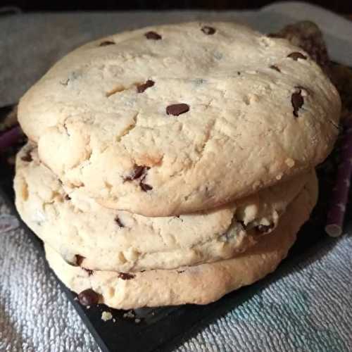 Les Délices de Clément : Ses cookies géants aux  pépites de chocolat équitable sans gluten .