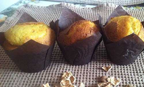 Muffins au potimarron patates douces et noix .