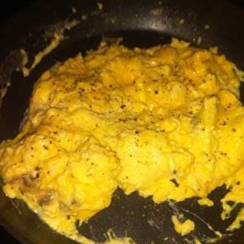 Omelette brouillée aux deux fromages champignons. - Les Gourmandises de Bénédicte 