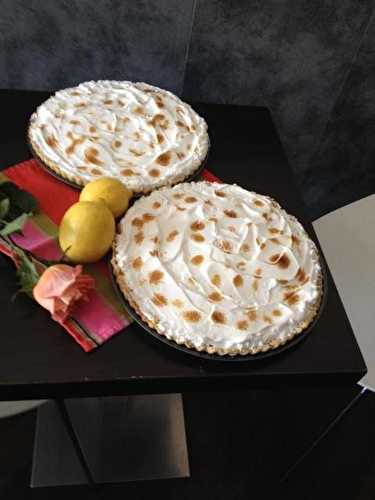 Tarte citron meringuée et sa pâte sucrée maison à la vanille .