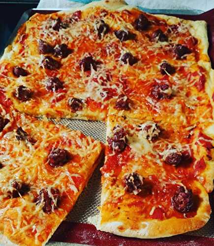 Ma pizza sans gluten aux bonnes merguez locales