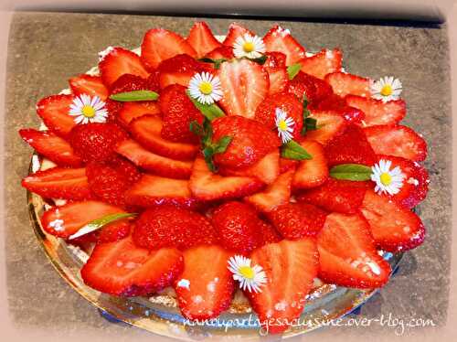 Tarte aux fraises à la crème d'amandes et  vanille - L atelier de nanou