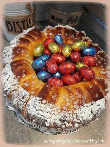 Couronne chenille fourrée au chocolat  de pâques