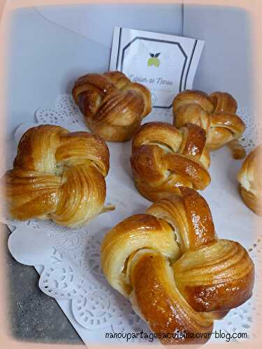 Chignon feuilleté caramélisé