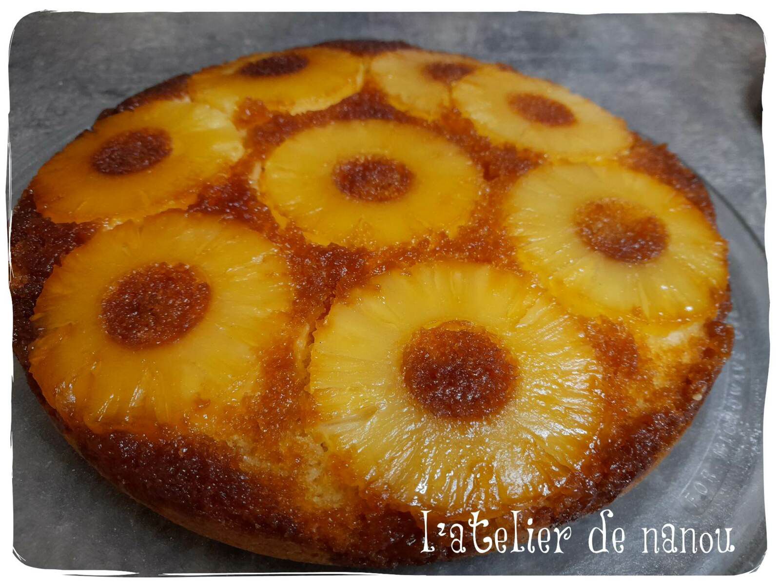 Gâteau caramélisé à l'ananas 