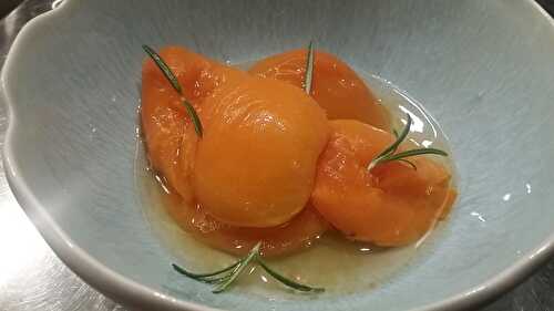 [Addictif!] Abricots au sirop et romarin. - Les Gourmands disent ...