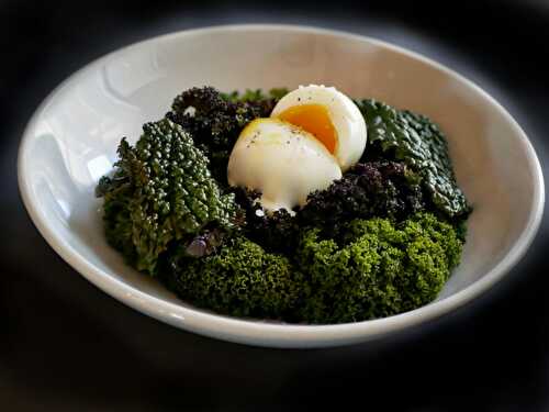 [Chou toujours...] 🥬 Chou kale et œuf mollet. - Les Gourmands disent ...