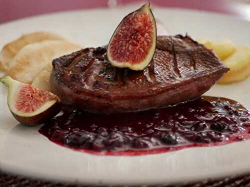 [Fruits d'automne] 🦆 Filet de canette grillé. Fruits poêlés. Sauce au cassis. - Les Gourmands disent ...