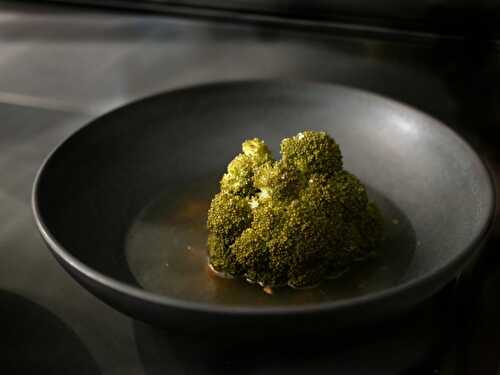 [L'appel du vert...] 🥦 Brocolis et petit bouillon de volaille au gingembre. - Les Gourmands disent ...