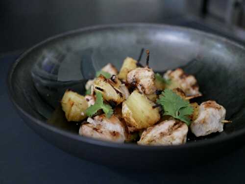 [On grignote !] 🍢 Mini brochettes de poulet curry ananas. - Les Gourmands disent ...