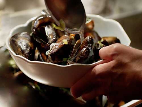 [Quand la Mer vient à nous...] 🛥️ Moules à la vapeur. - Les Gourmands disent ...